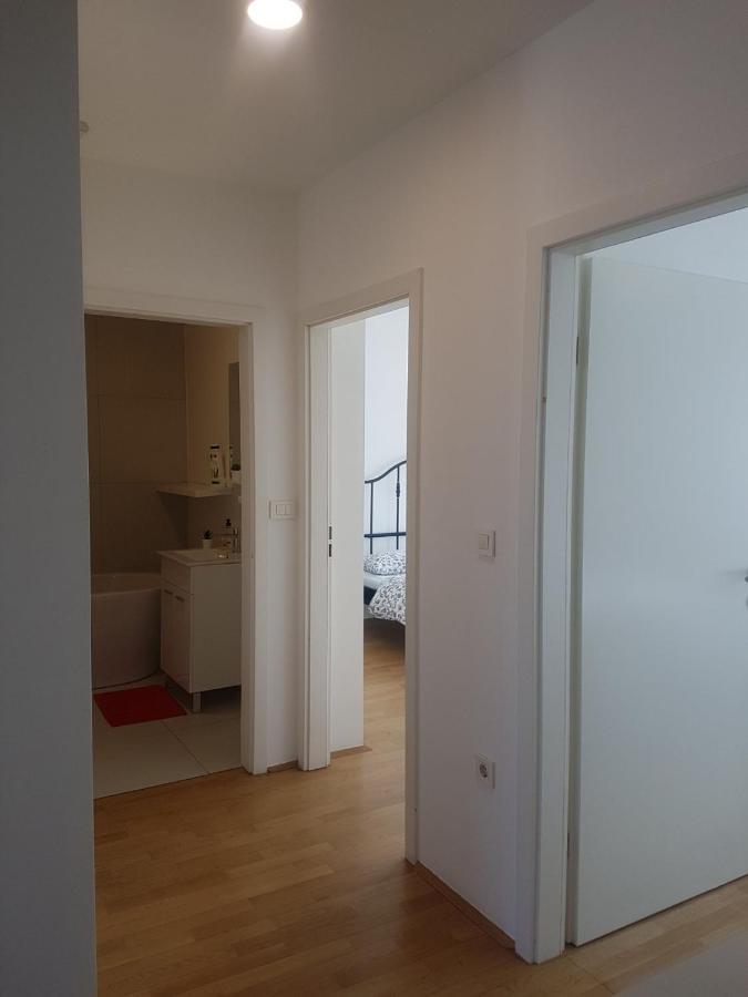 Deluxe Apartment Kristian Whit A Private Parking Рієка Екстер'єр фото